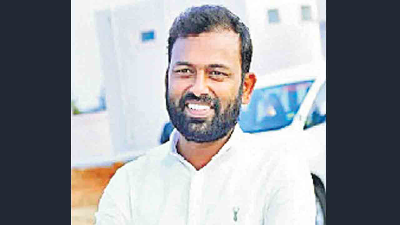 మోదీ, అమిత్‌షా చెప్పుచేతల్లో గవర్నర్‌