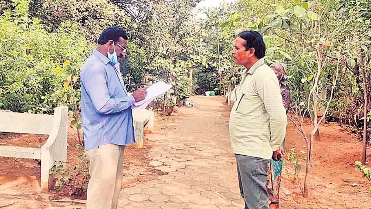 కాలనీ పార్కుల అభివృద్ధికి చర్యలు