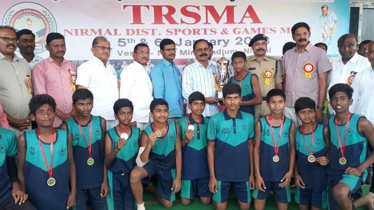 ఆటల్లో గెలుపొటములు సహజం