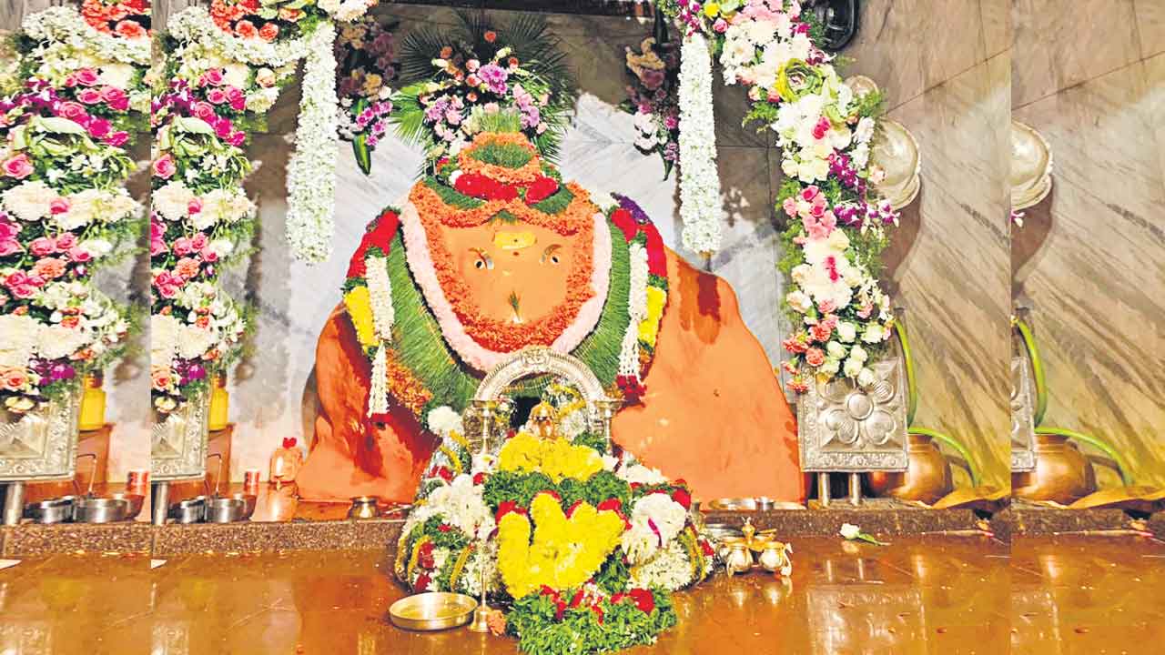 గణేశ్‌ మహరాజ్‌కీ జై