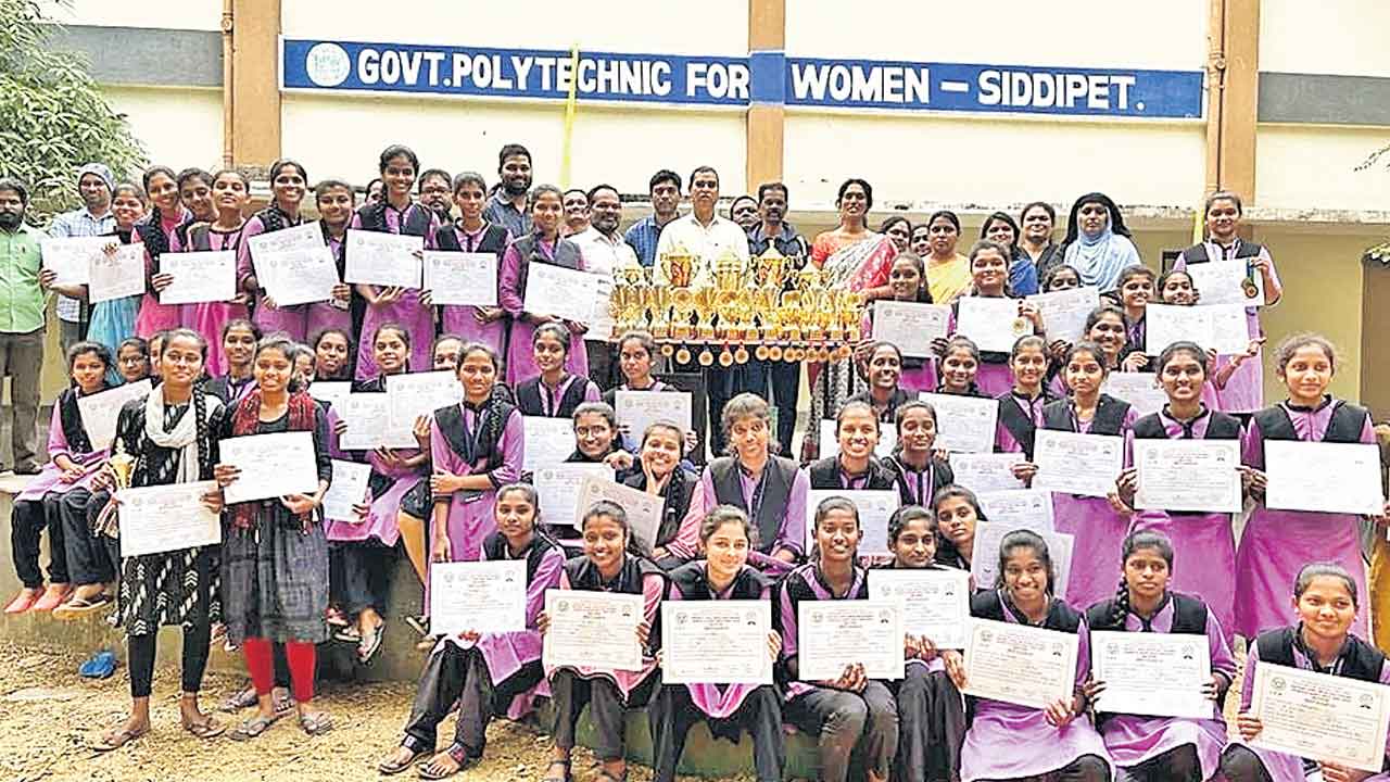 క్రీడా రాణులకు కేరాఫ్ !