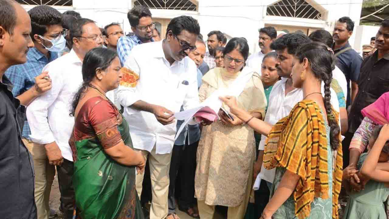 ఖిల్లాలోని ప్రతి సమస్యకూ పరిష్కారం