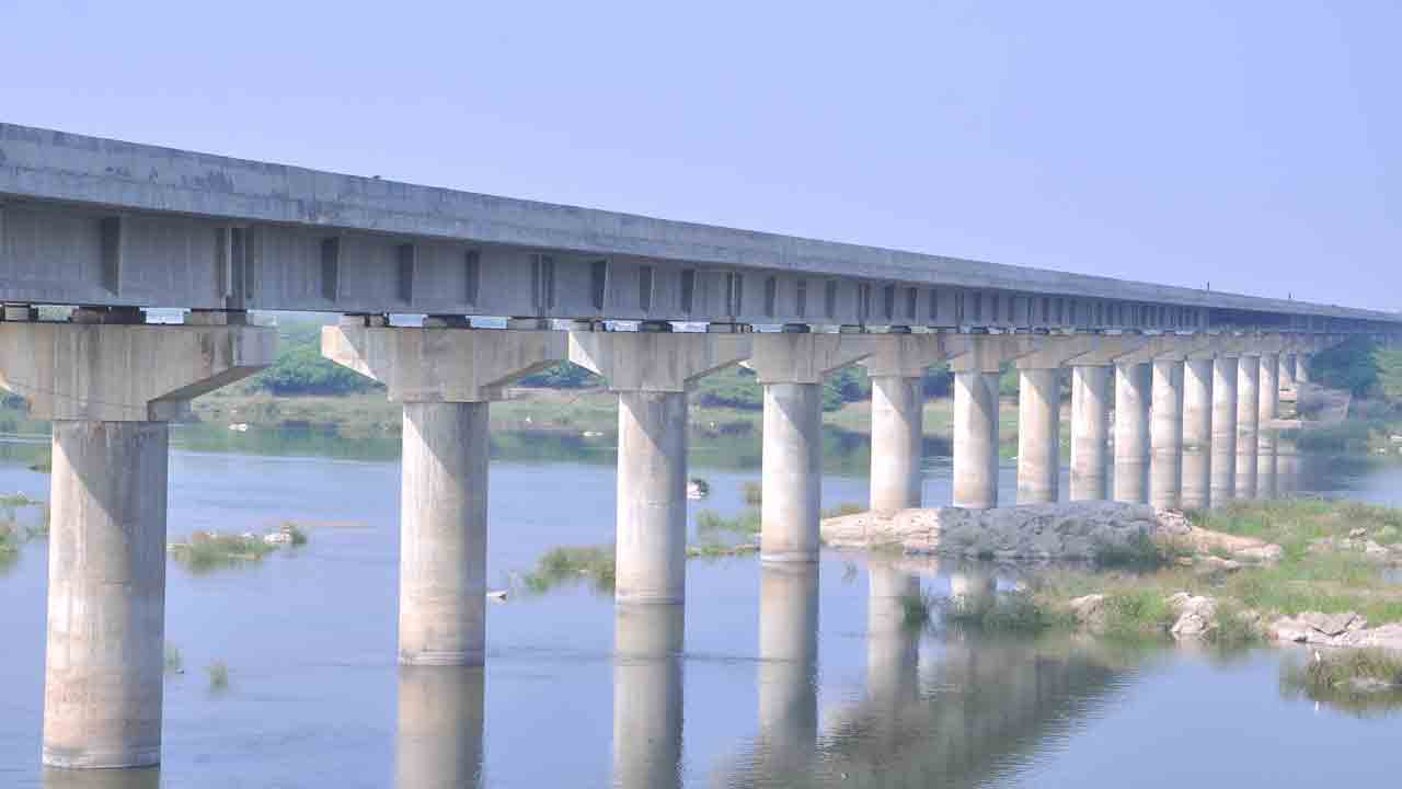 కలలా వారధి