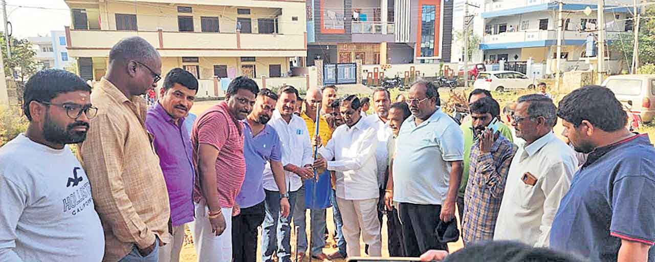 వార్డులను ఆదర్శంగా తీర్చిదిద్దుతా