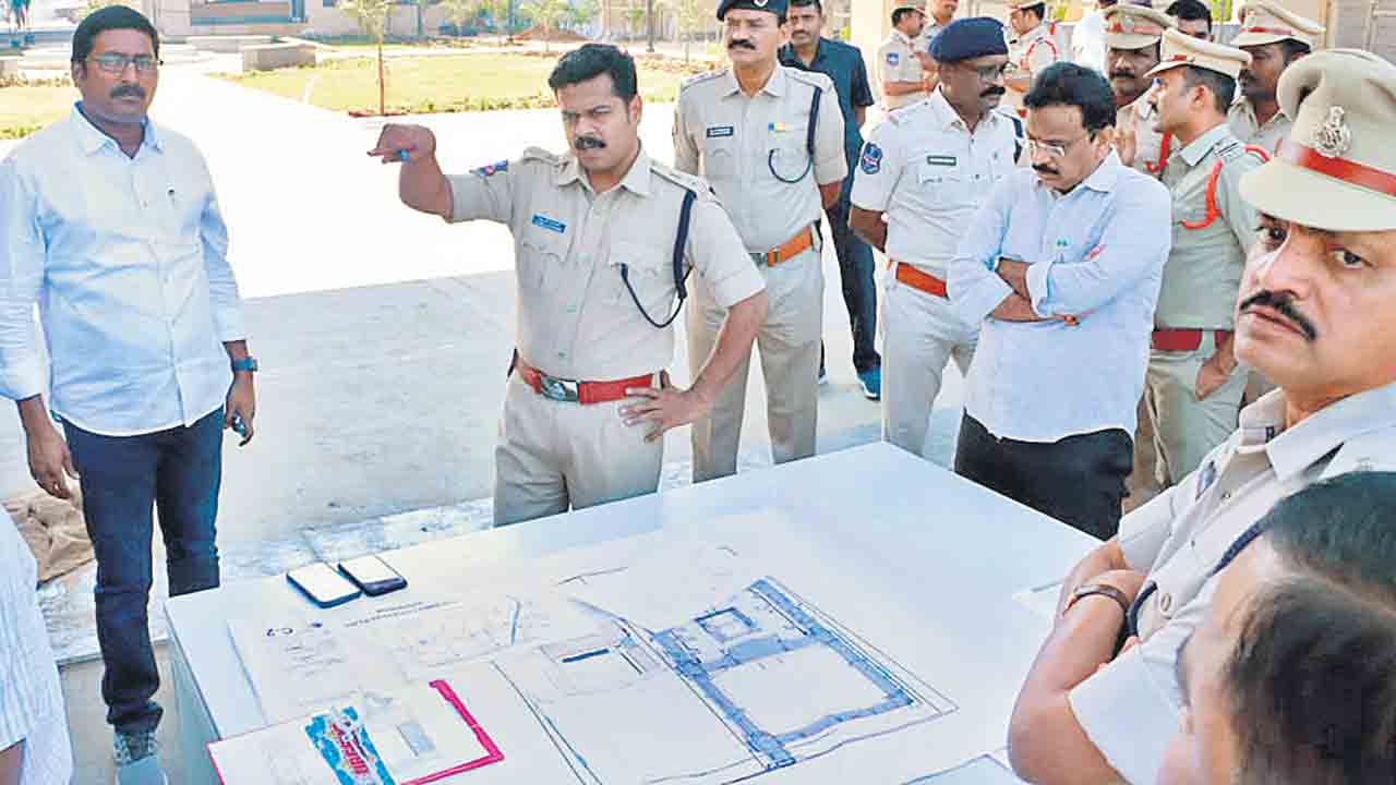 18న ఖమ్మంలో జన ప్రభంజనమే.. సీఎం బహిరంగ సభకు భారీ ఏర్పాట్లు