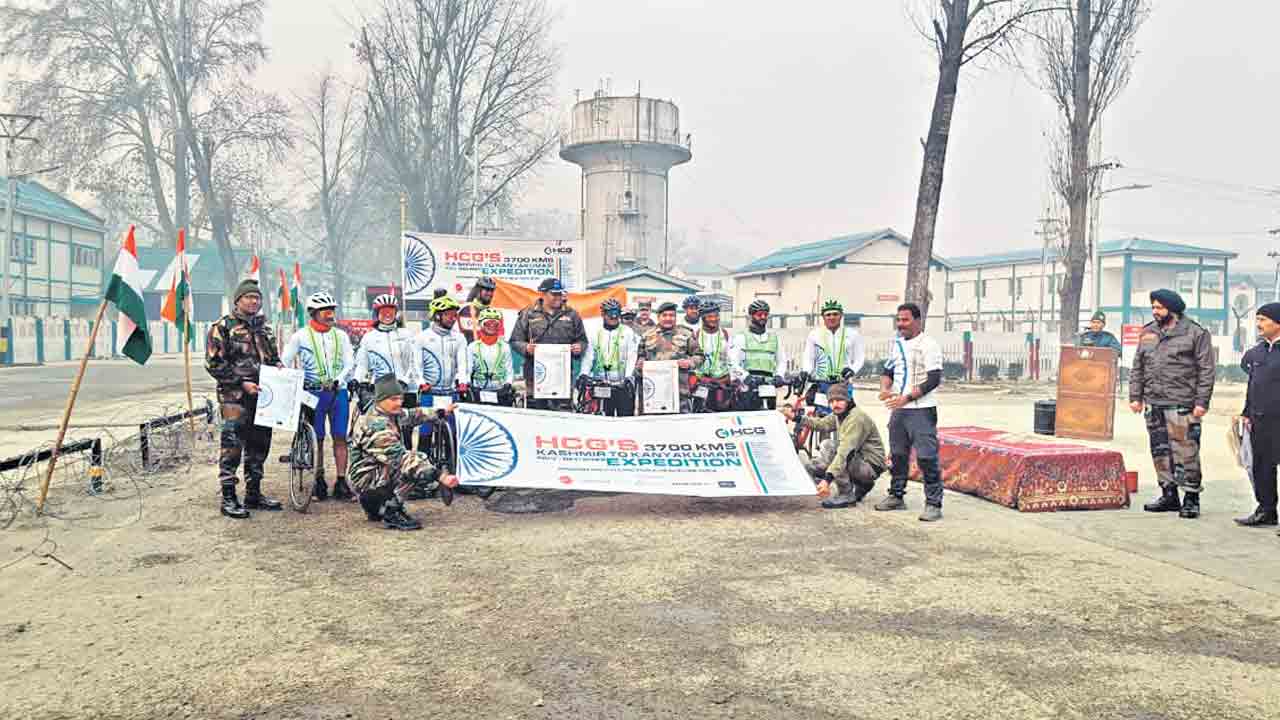 సైకిల్‌ రైడ్‌.. 3,700కి.మీ