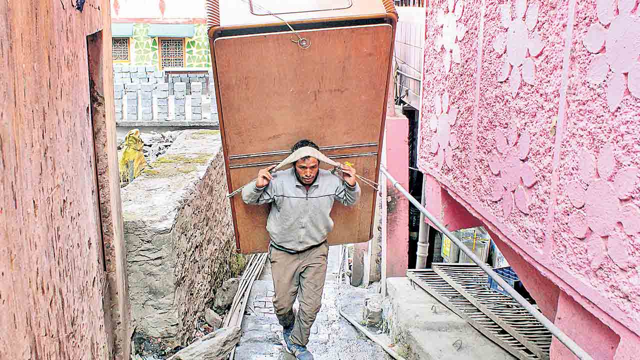 జోషీమఠ్‌ కనుమరుగు.. ఎన్టీపీసీ వల్లే ఈ పరిస్థితి?