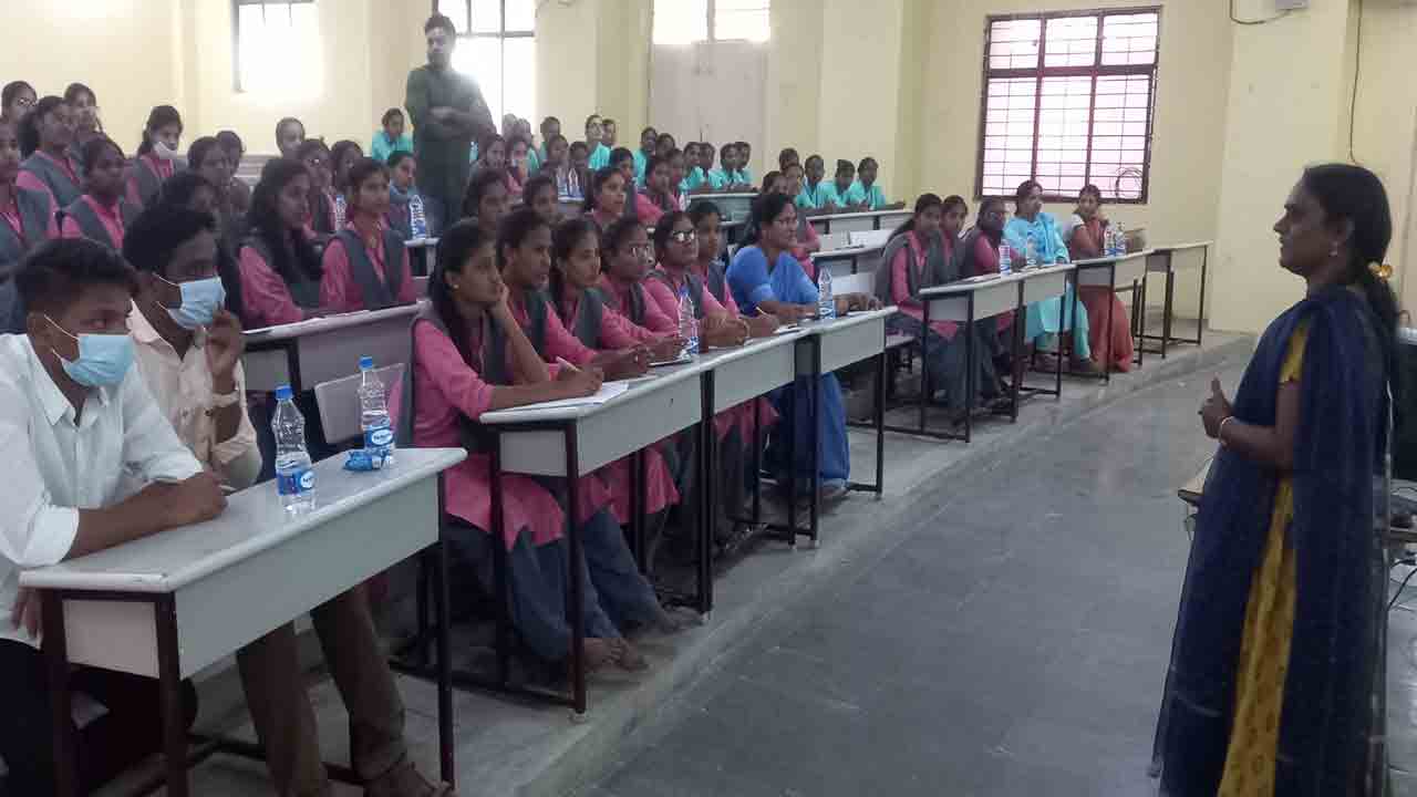 ‘జపనీస్‌’ శిక్షణనిచ్చి ఉద్యోగం కల్పిస్తాం