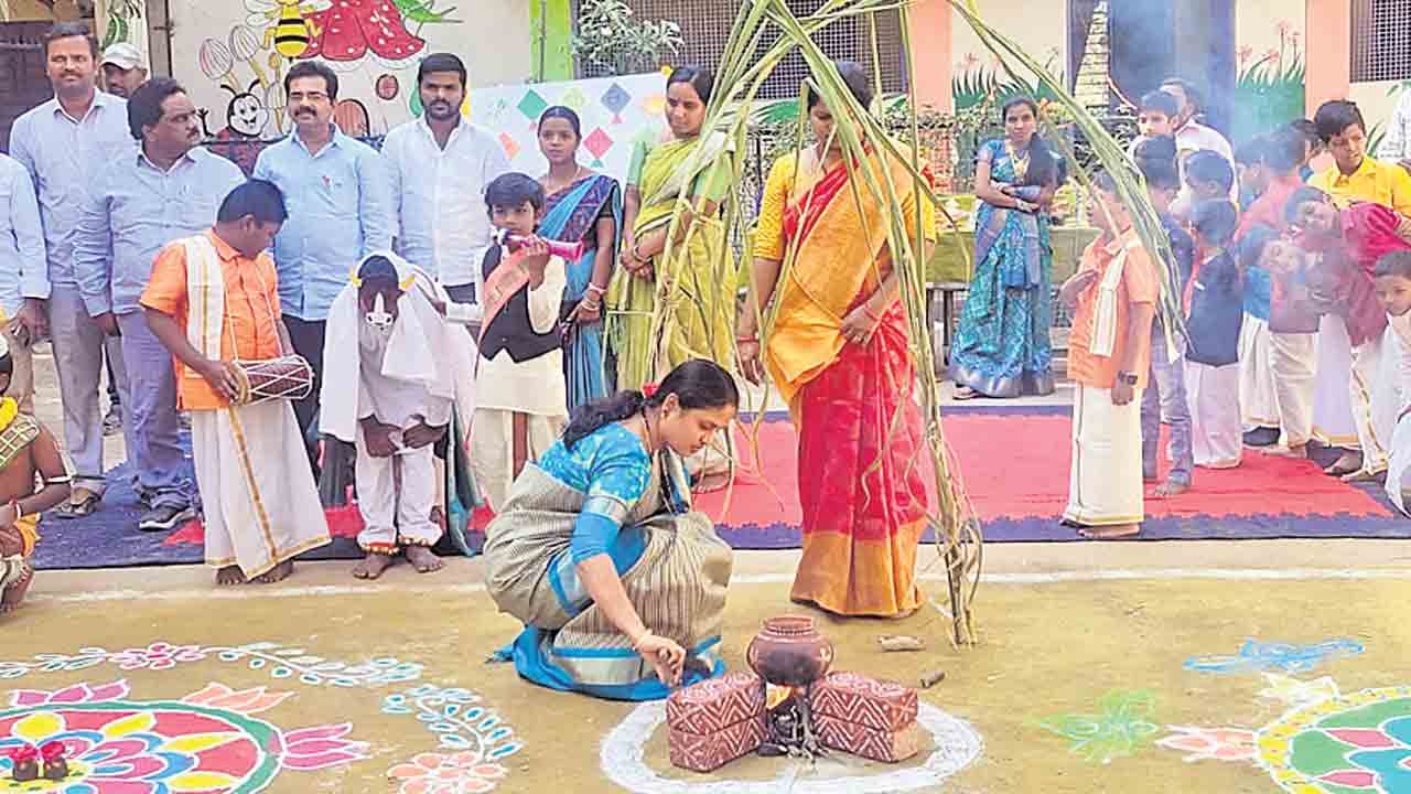 పండుగలు తెలంగాణ సంస్కృతికి ప్రతీక