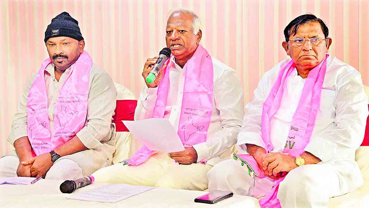 ఎస్సీ, ఎస్టీలకు కేంద్రం అన్యాయం