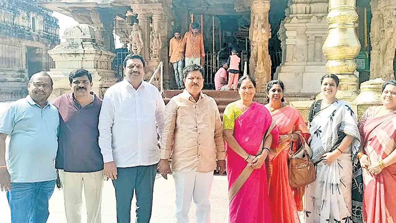 ప్రజలందరూ ఆయురారోగ్యాలతో ఉండాలి