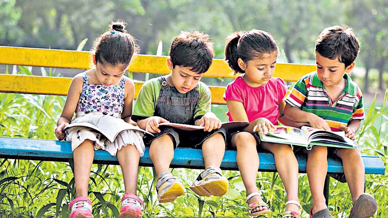 పిల్లల వికాసానికి బంగారు బాట