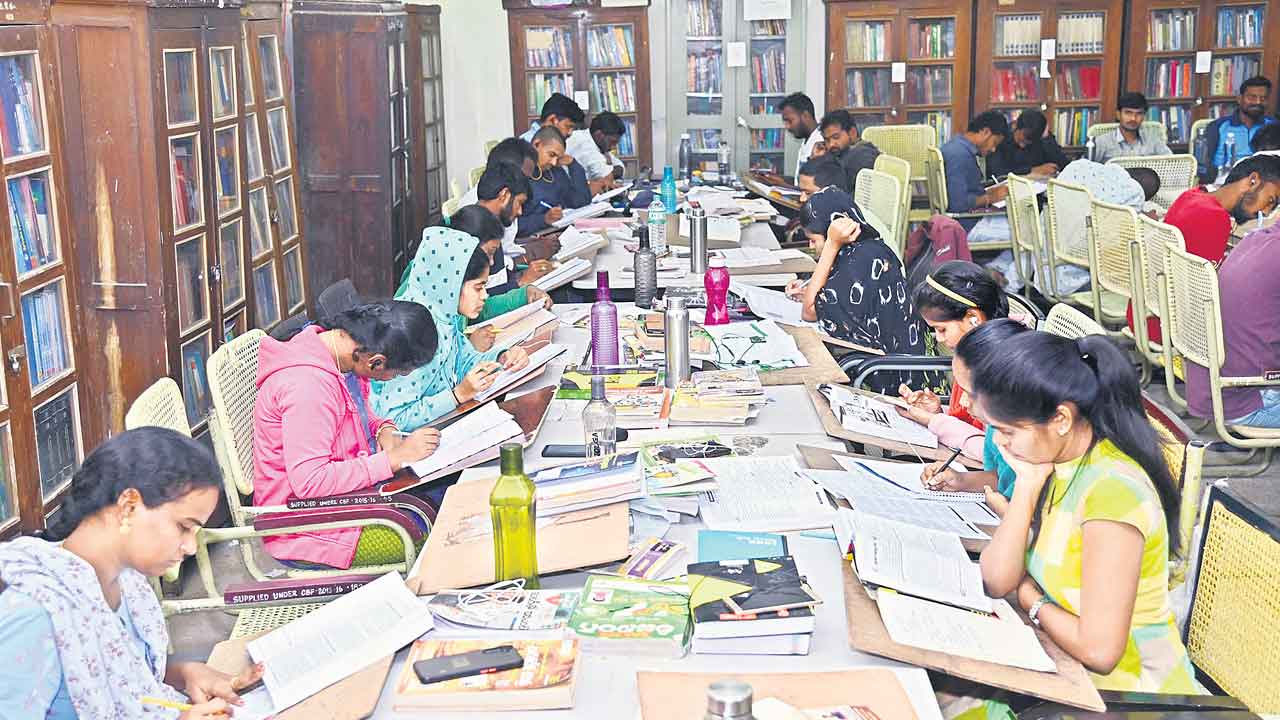 ఉద్యోగ మస్తు… నోటిఫికేషన్లు