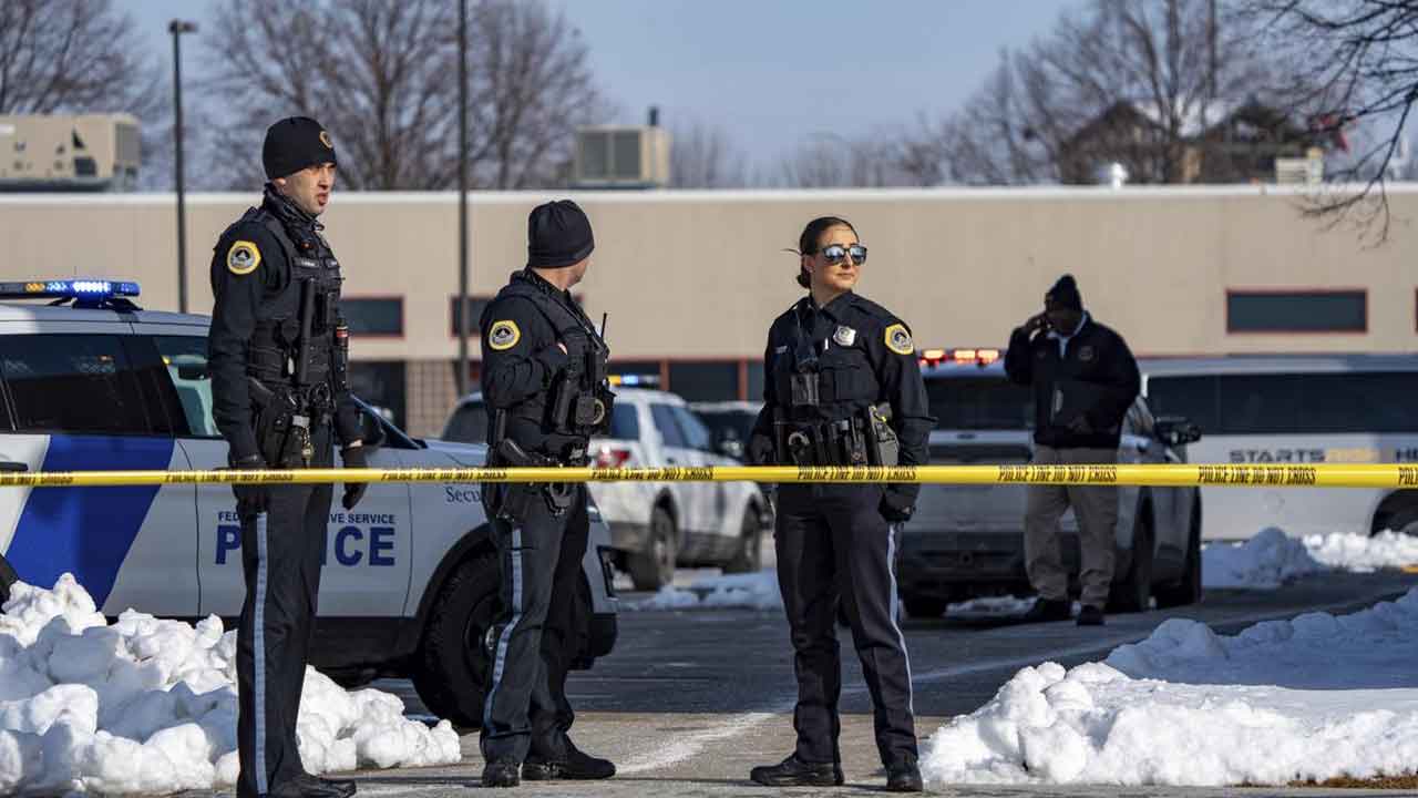 కాలిఫోర్నియాలో మరోసారి కాల్పులు ముగ్గురు మృతి