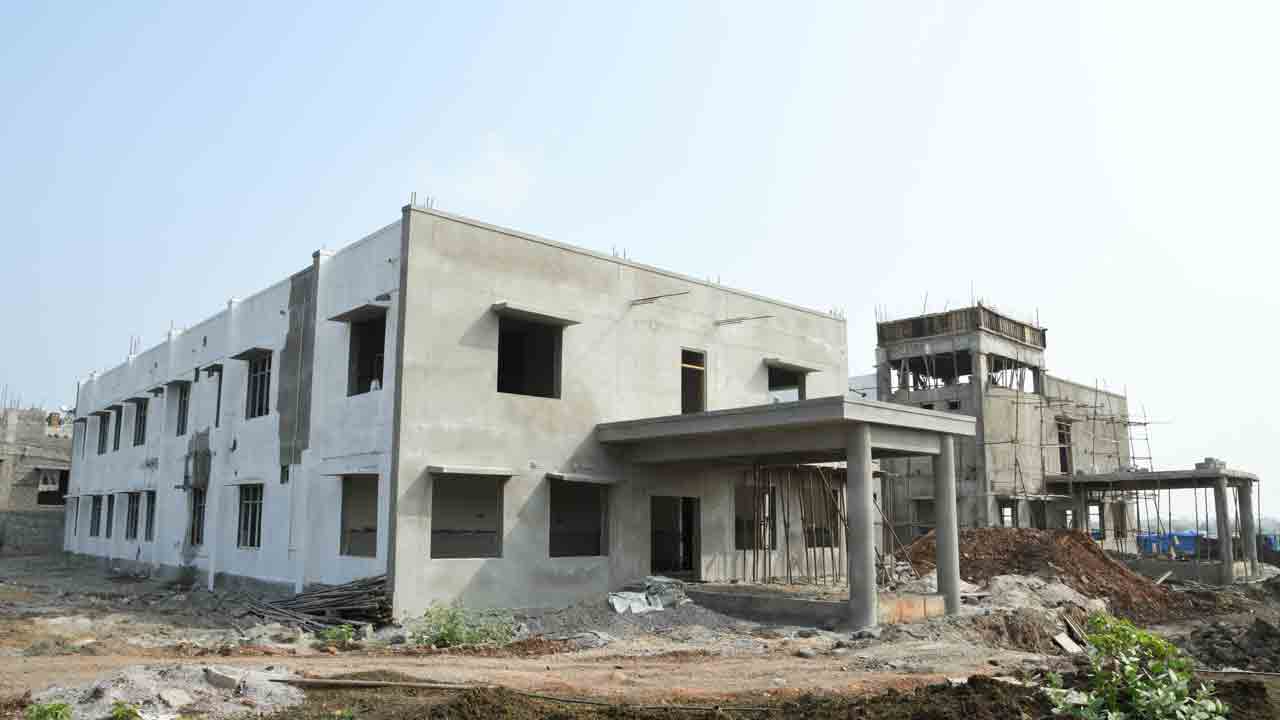 అలంపూర్‌లో పెద్దాసుపత్రి