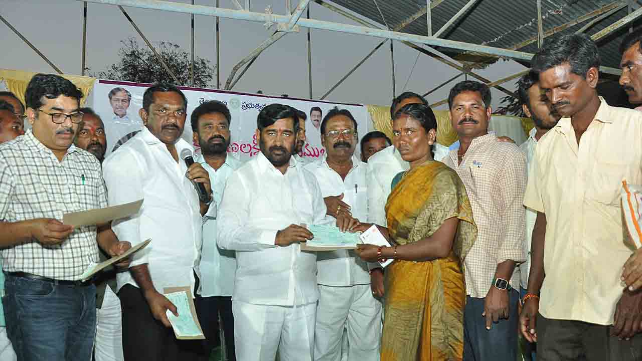 నాటి కలలు.. నేడు సాకారం