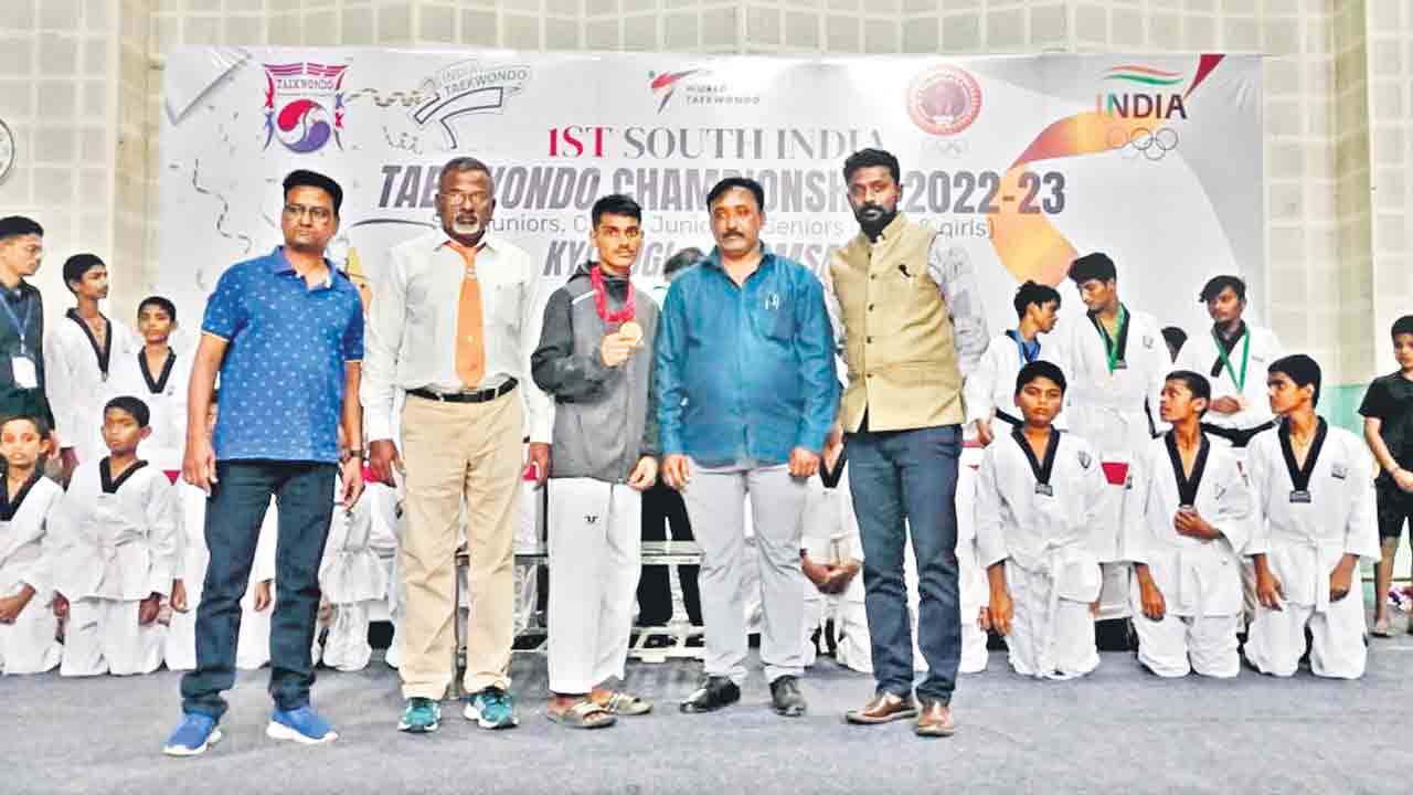 ఓవరాల్‌ చాంపియన్‌ రంగారెడ్డి