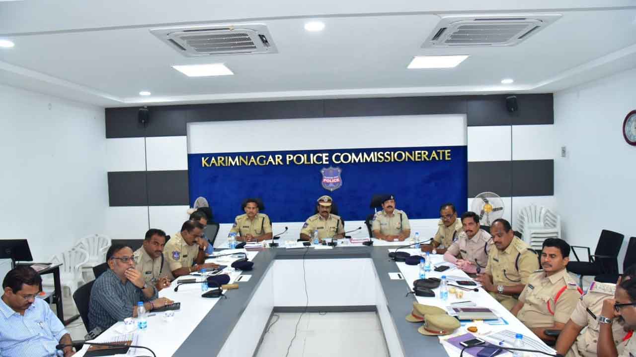 కరీంనగర్‌ కమిషనరేట్‌ 13 విభాగాల్లో టాప్‌