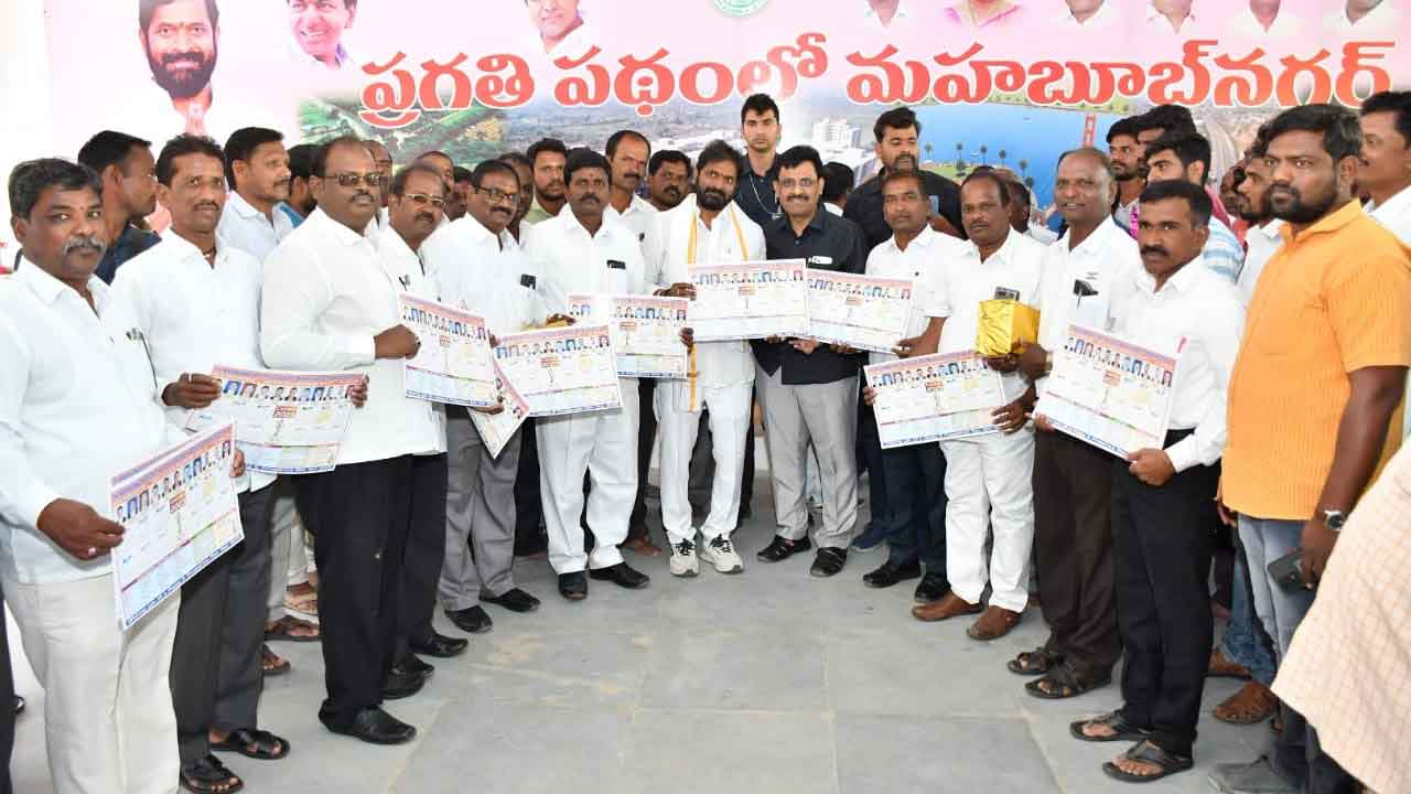 అభివృద్ధిలో భాగస్వాములు కావాలి