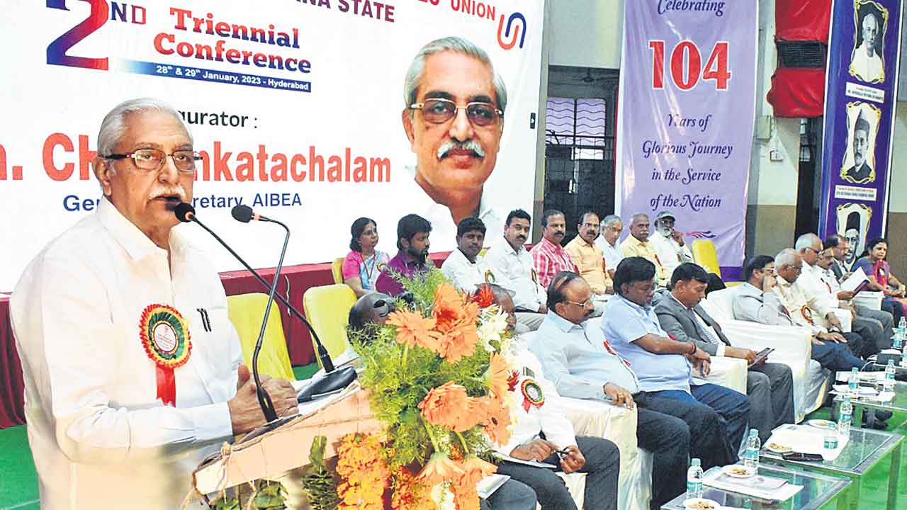 బ్యాంకులను నిర్వీర్యం చేస్తున్న మోదీ సర్కార్‌