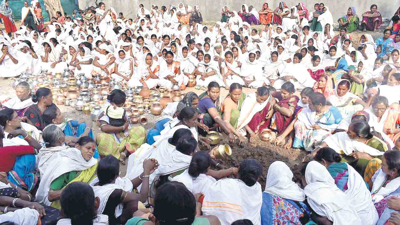 వనమంతా జనం