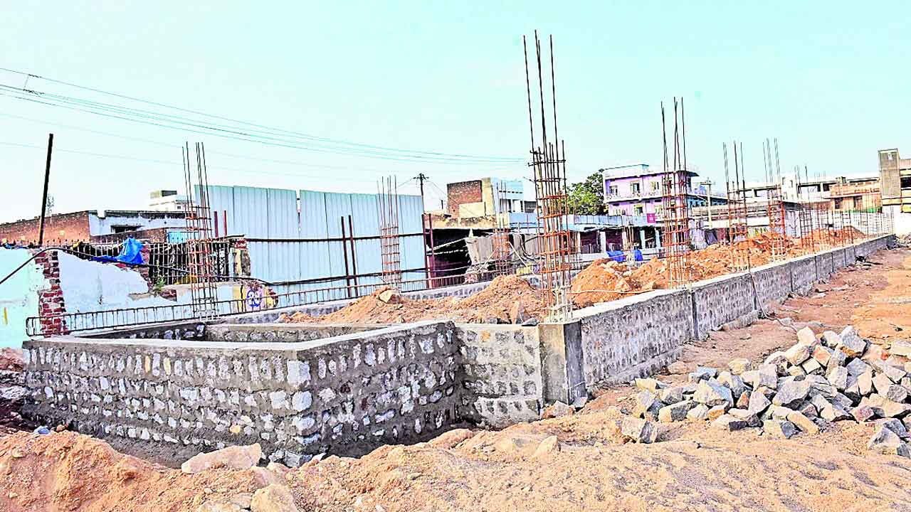 చకచకా ఇంటిగ్రేటెడ్‌ మార్కెట్‌