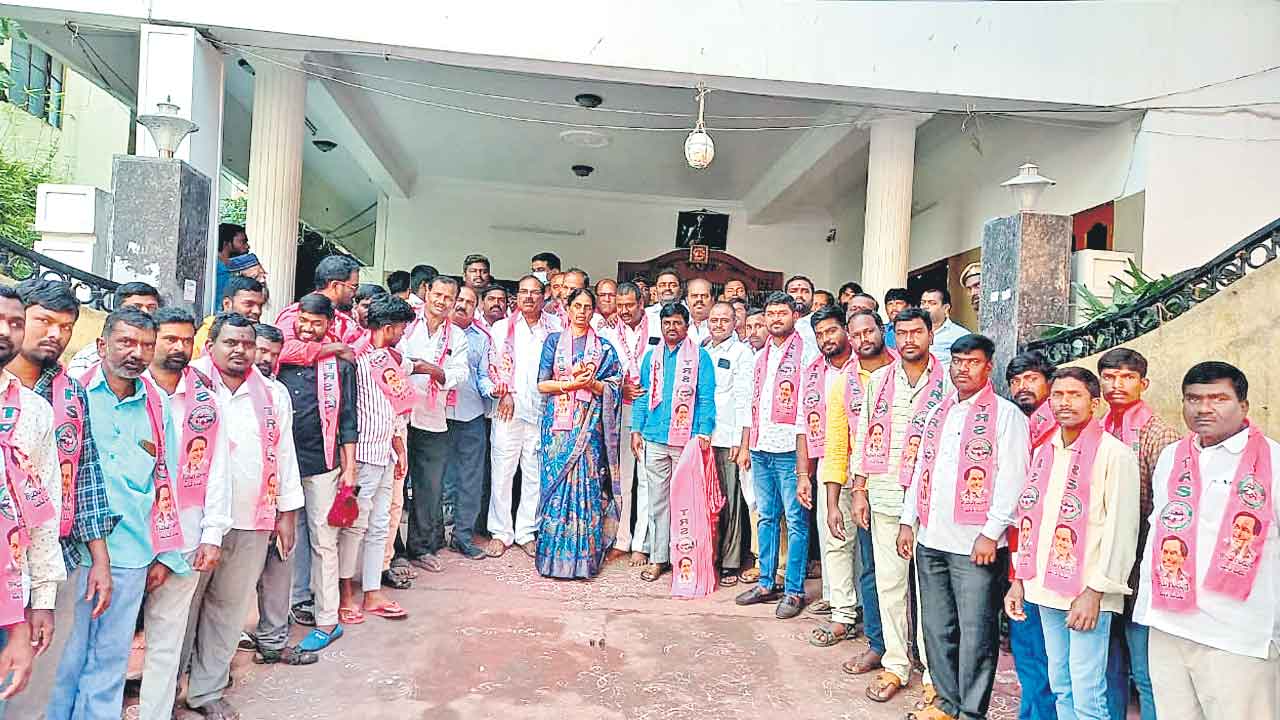 కేసీఆర్‌ నాయకత్వాన్ని దేశం కోరుకుంటున్నది