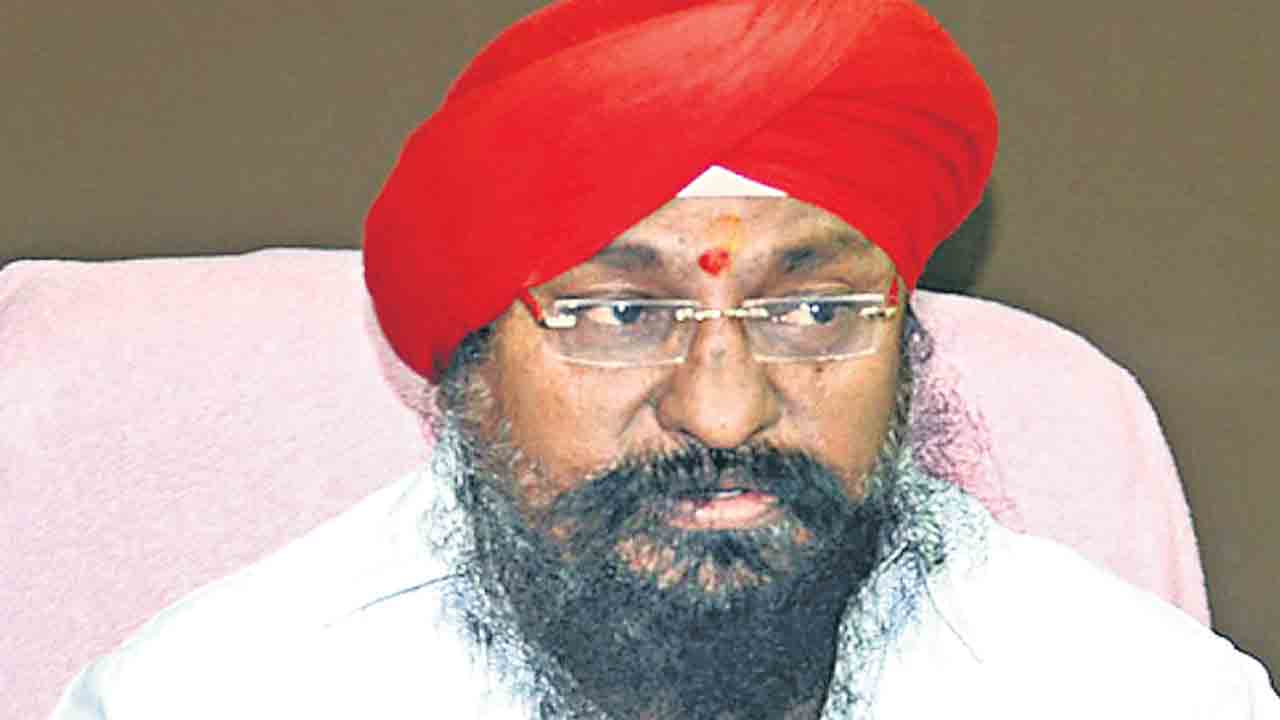 26 గోదాముల్లో సోలార్‌ యూనిట్లు