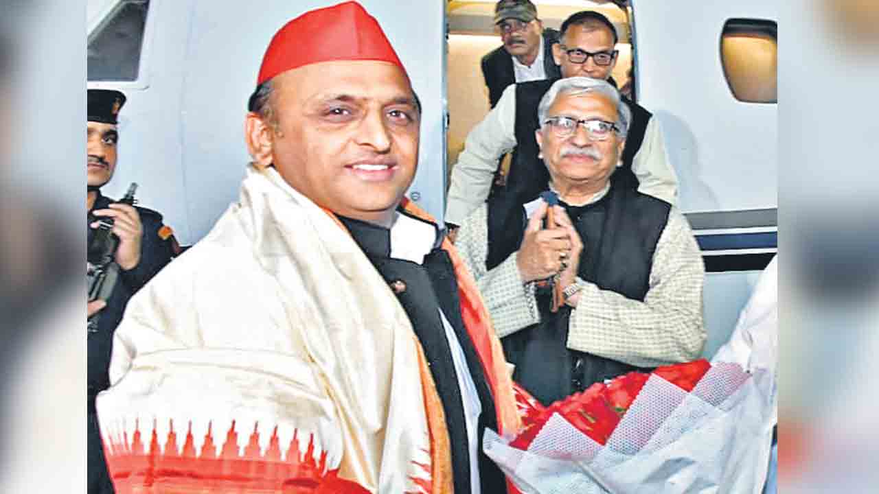 ప్రత్యామ్నాయ వేదికలో బీఆర్ఎస్సే కీలకం: యూపీ మాజీ సీఎం అఖిలేశ్‌ యాదవ్‌