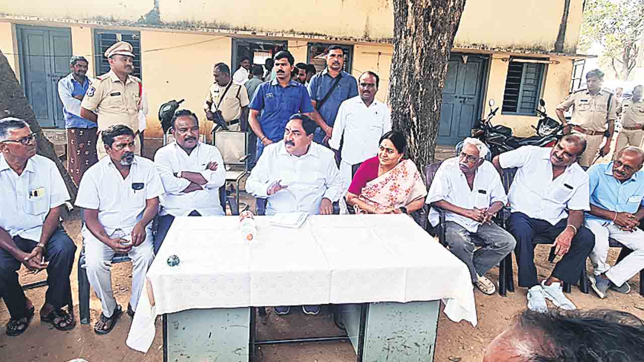 బీఆర్ఎస్ సభ ఆత్మగౌరవ ప్రతీక