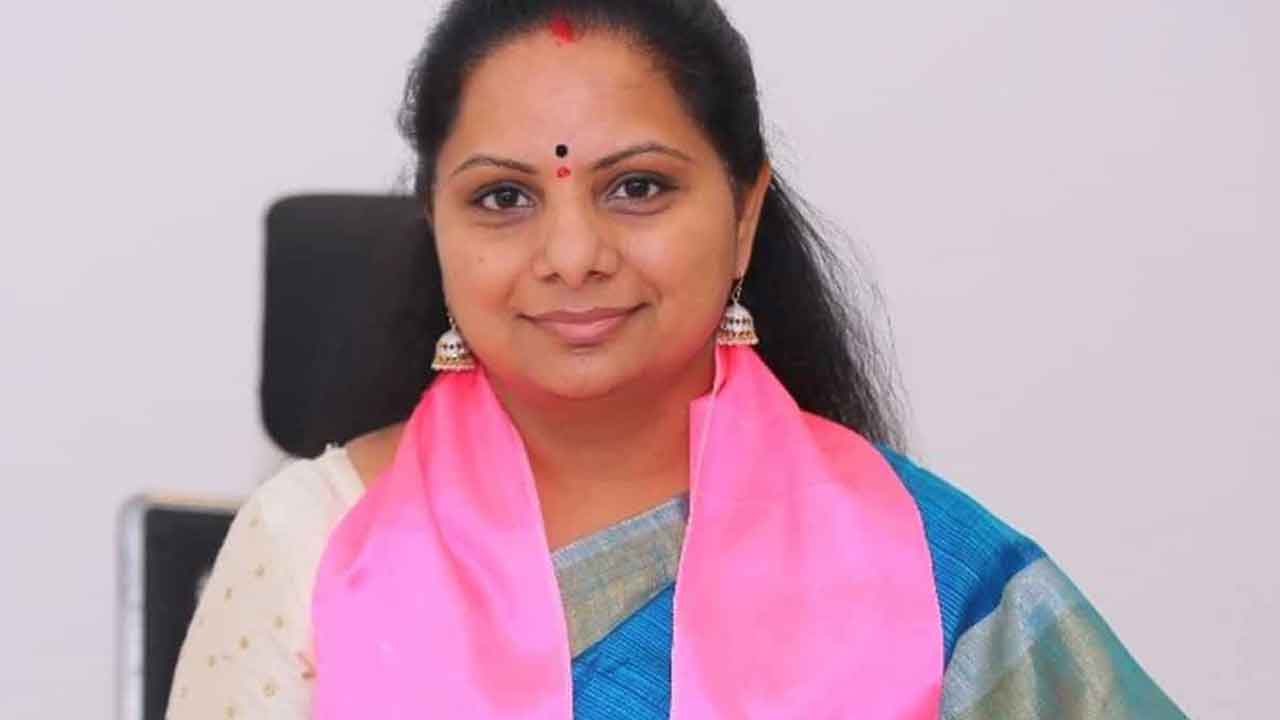 బాలుడి చికిత్సకు ఎమ్మెల్సీ కవిత భరోసా