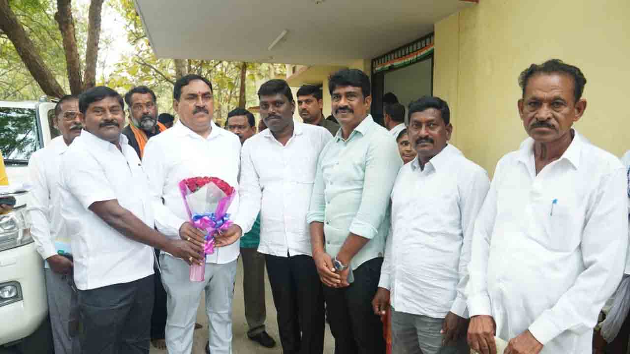 అధైర్య పడొద్దు.. ఆదుకుంటాం