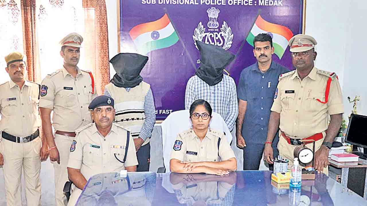 అప్పులు తీర్చేందుకే హత్యా నాటకం