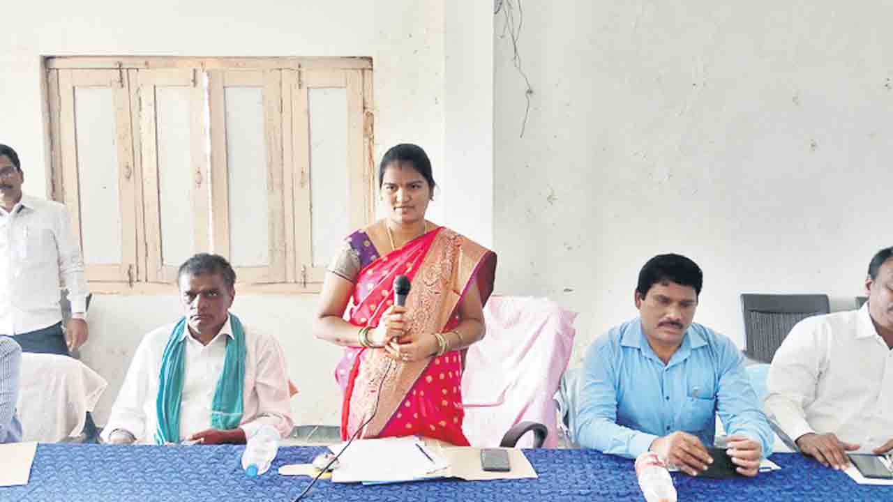 వాడీవేడిగా మండల సర్వసభ్య సమావేశం