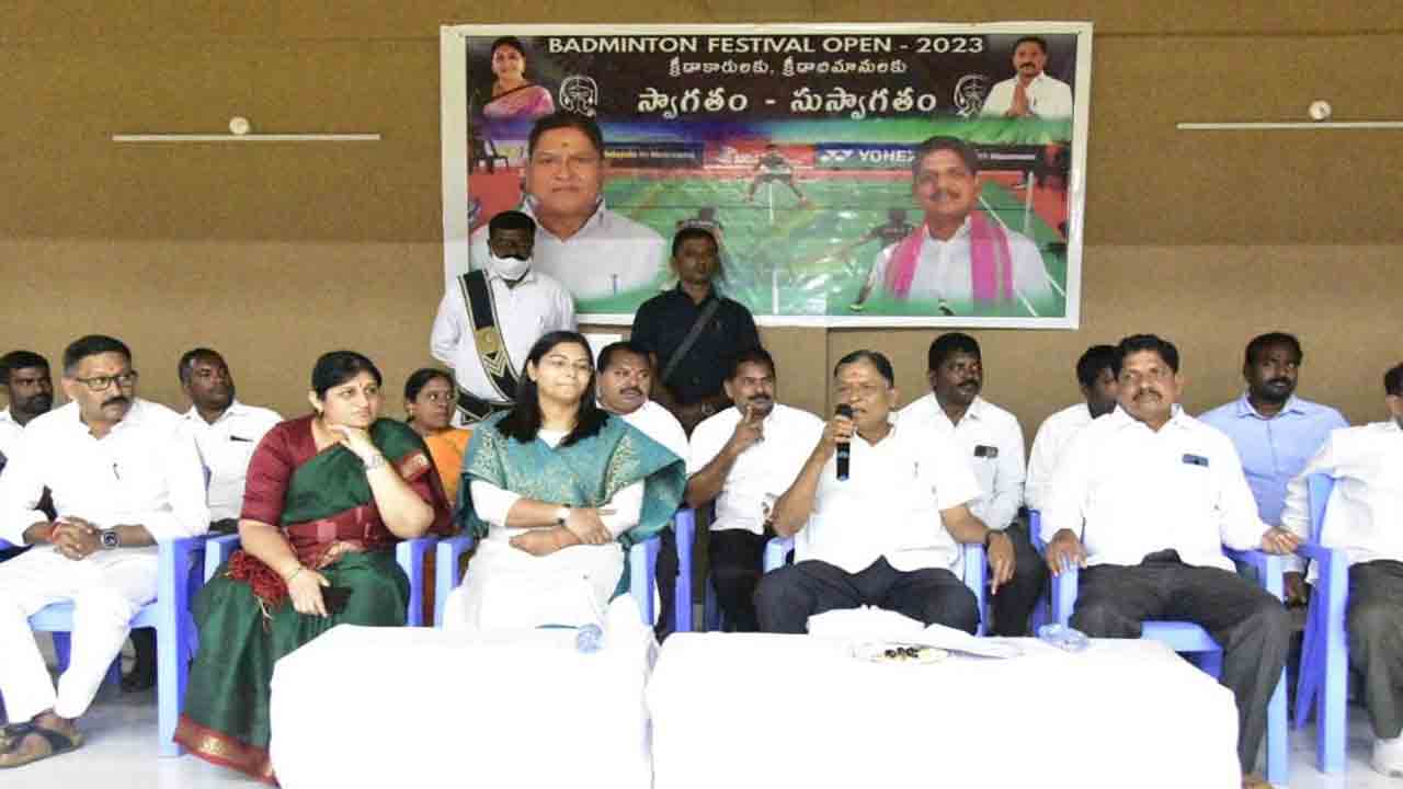 శరవేగంగా మరిపెడ అభివృద్ధి