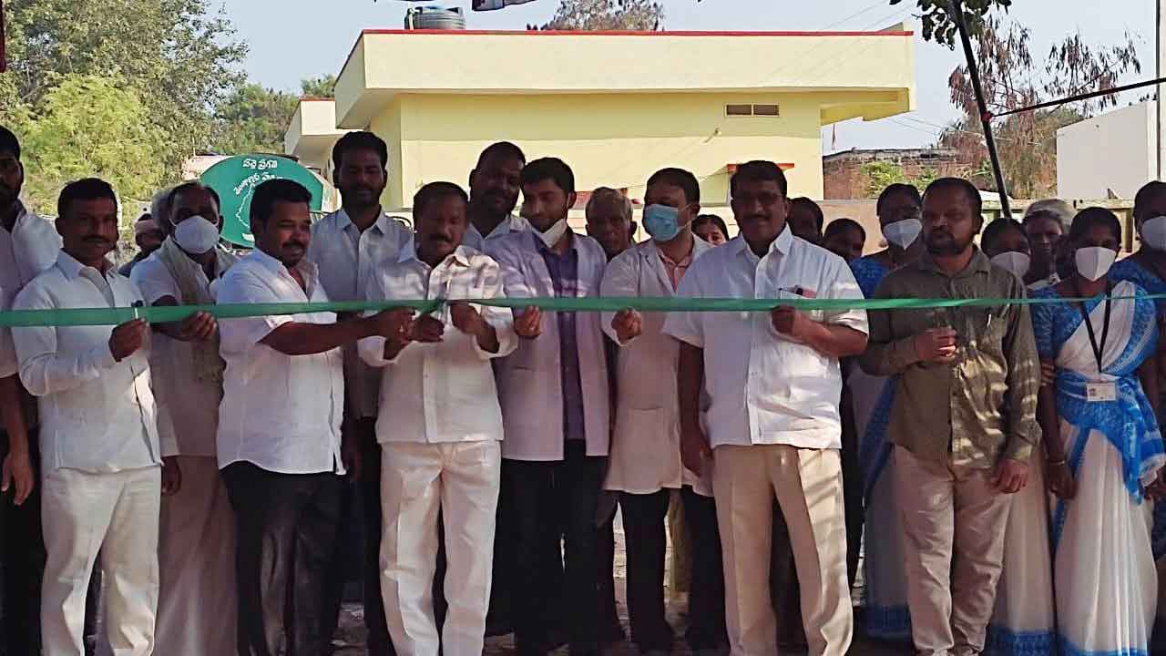 నిరుపేదల కంటికి వెలుగు