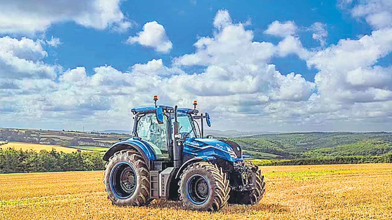 ఆవు పేడతో నడిచే ట్రాక్టర్‌