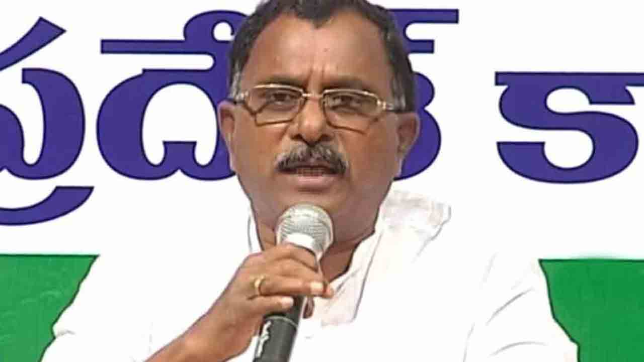 సైబర్‌క్రైమ్‌ విచారణకు మల్లు రవి