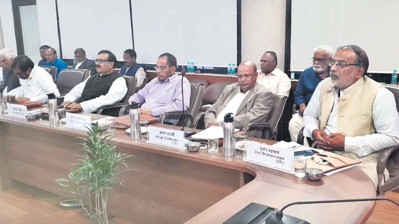 11వ వేజ్బోర్డులో కొలిక్కిరాని ఎంజీబీ