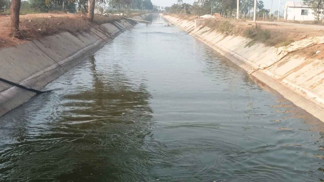 మూసీ కాల్వలకు నీటి విడుదల