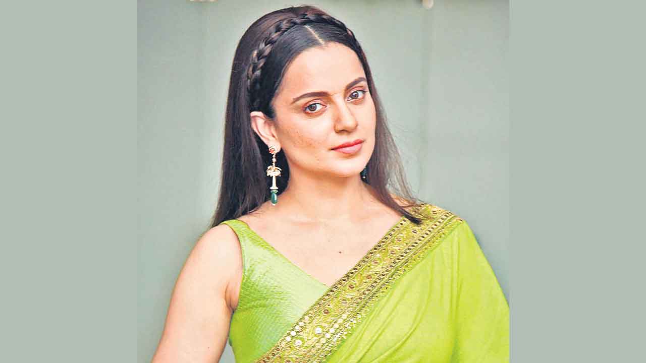 రాజకీయాలకు దూరంగా ఉండాలి