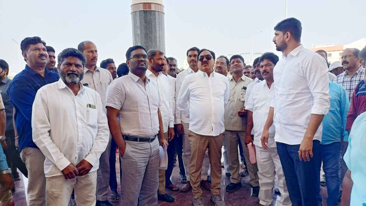 అభివృద్ధిని అడ్డుకోవద్దు