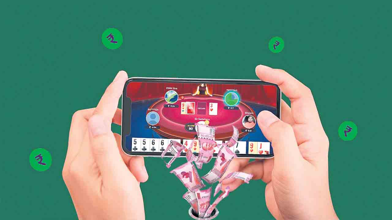 ఆన్‌లైన్‌ ఆటలతో ఆగమాగం.. రమ్మీ గేమ్‌కు బానిసవుతున్న యువత