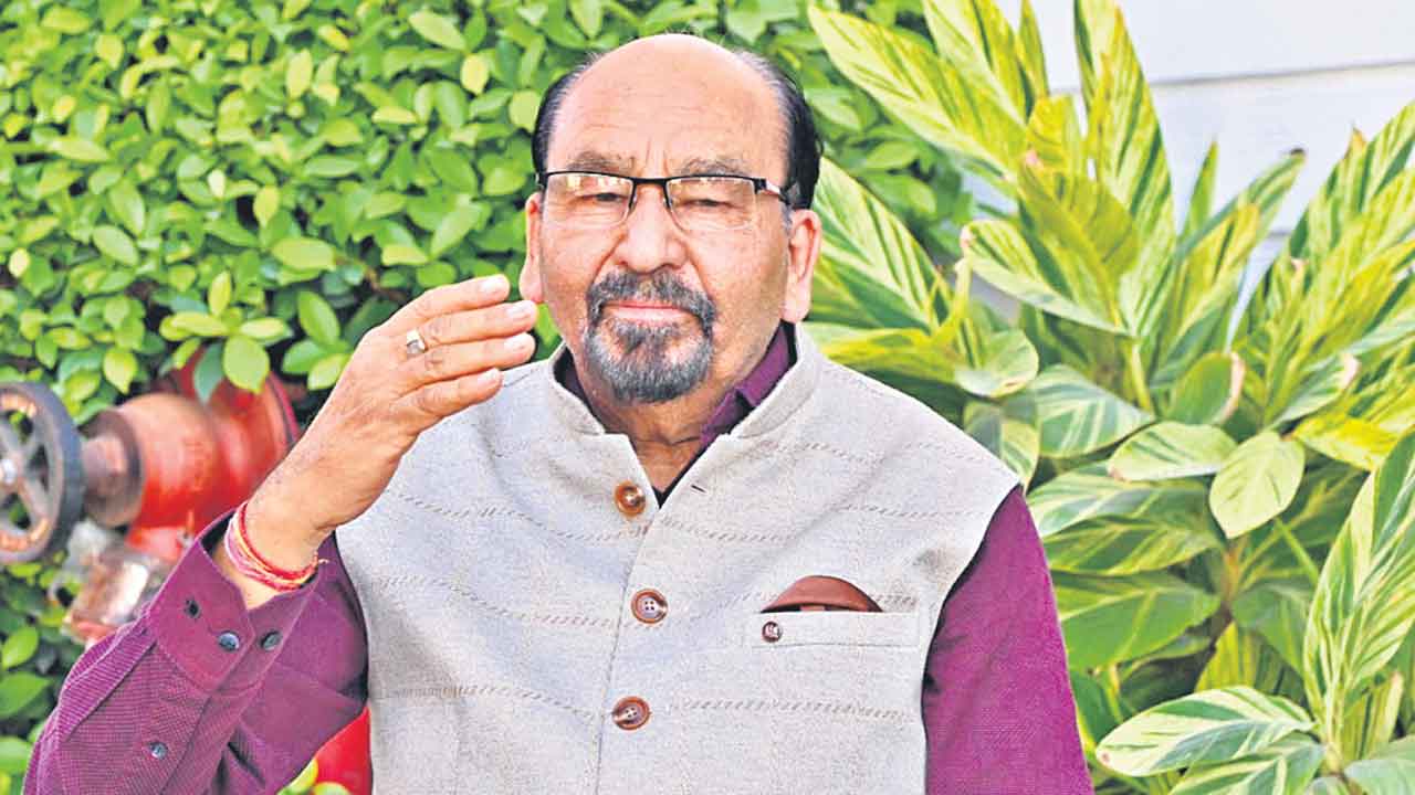 తెలంగాణలో జర్నలిస్టుల సంక్షేమం భేష్‌