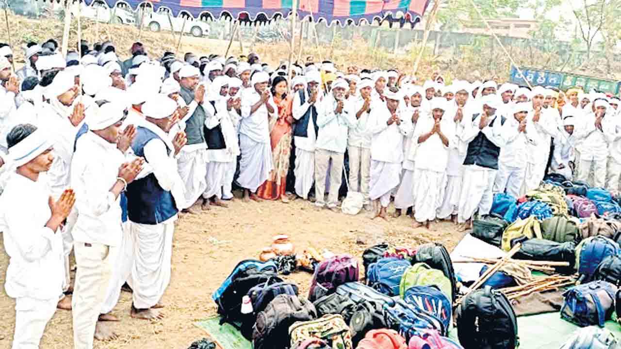 నాగోబా మహాపూజ.. బురుకుమ్‌గూడలో బస