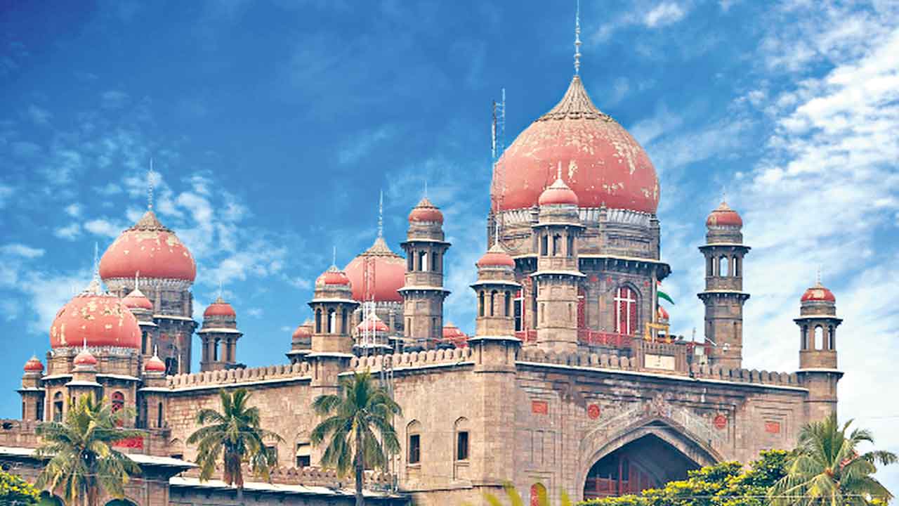 సీఎం ప్రెస్‌మీట్‌ పెడితే తప్పేంటి?