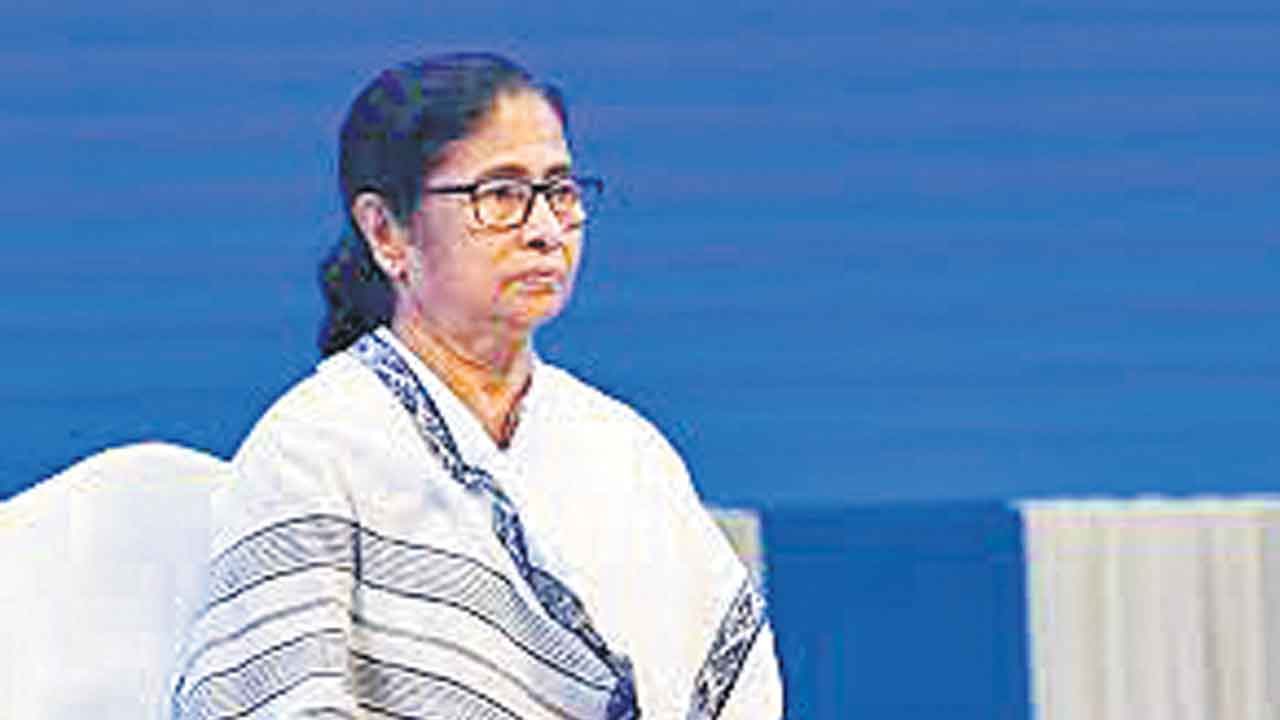 బీజేపీది ద్వంద్వ స్వభావం: మమత