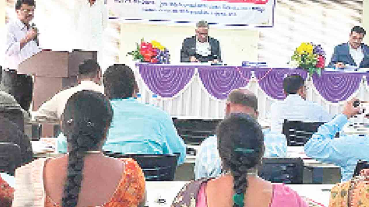 నాణ్యమైన విద్యుత్ సరఫరా చేయాలి