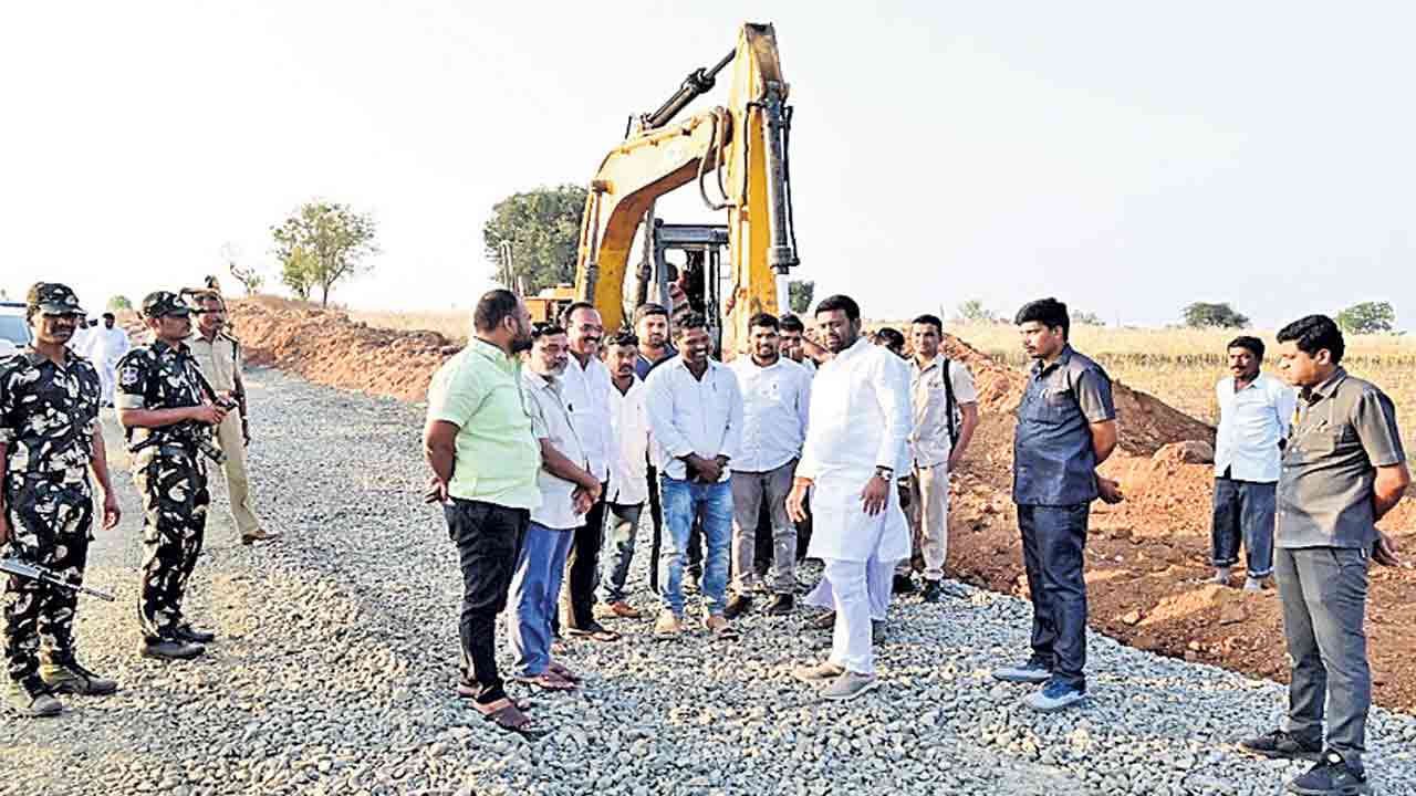 నిధులు దండిగా.. ప్రగతి మెండుగా
