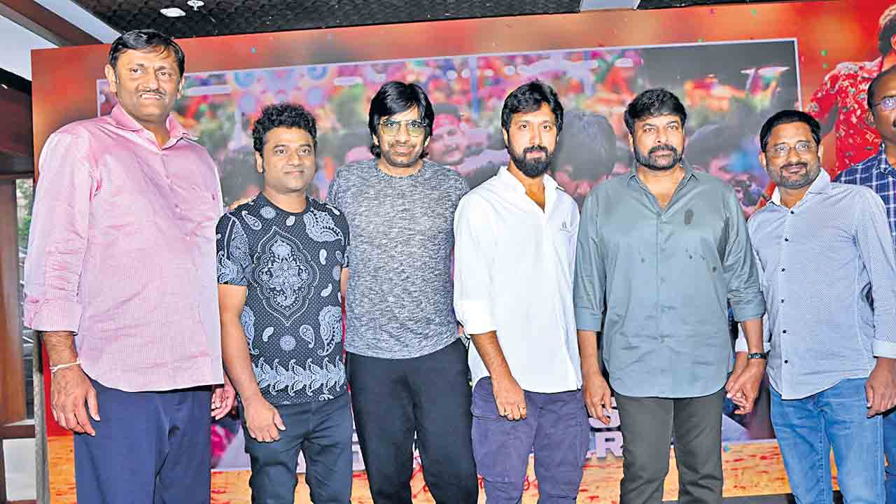 దర్శకులు వృథా ఖర్చులు తగ్గించాలి